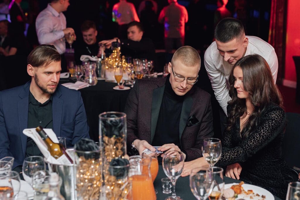 Magia na wyciągnięcie ręki – sztuka iluzji na eventach